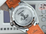 VS Factory Omega Seamaster Planet Ocean 600M 43.5mm Black Dial Orange Ceramic Bezel Orange Rubber Strap (215.32.44.21.01.001) 1:1 Super Clone – DD8900 Movement - Image 7