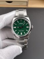 VS Factory Rolex Oyster Perpetual 36mm “Rolex Green” Lacquer Dial Smooth Bezel Oyster Bracelet (126000) 1:1 Super Clone – DD3230 Movement