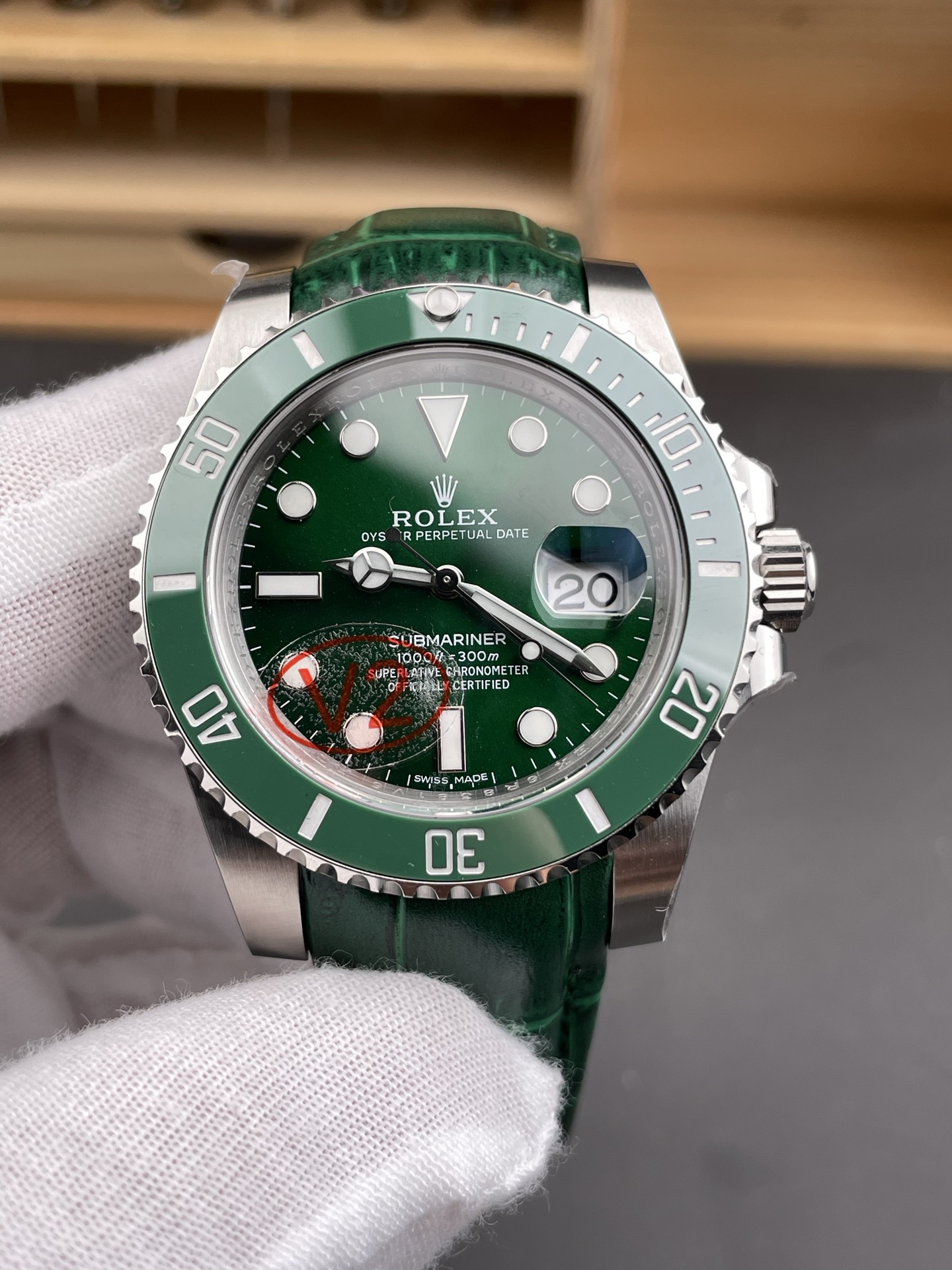 vsf-10275-b122c1d20e-i1766320747387_2175_0_2-1 VS Factory Rolex Submariner Date “Hulk” Custom Green Leather Strap 40mm (116610LV) 1:1 Super Clone – DD3135 Movement - Image 1