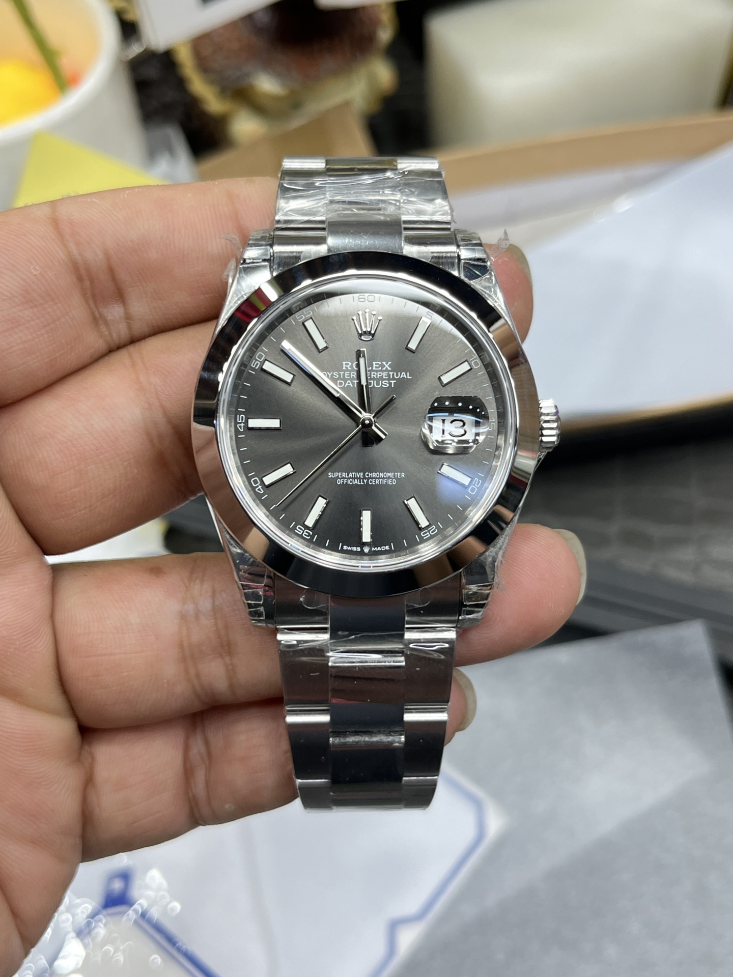 vsf-11812-56f8a6bec0-i1715726352_530_0-1 VS Factory Rolex Datejust 41mm Sunburst Slate Dial Smooth Bezel Oyster Bracelet (126300) 1:1 Super Clone – DD3235 Movement - Image 1