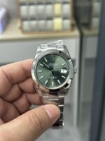 VS Factory Rolex Datejust 41mm Mint Green Sunburst Dial Smooth Bezel Oyster Bracelet (126300) 1:1 Super Clone – DD3235 Movement - Image 2