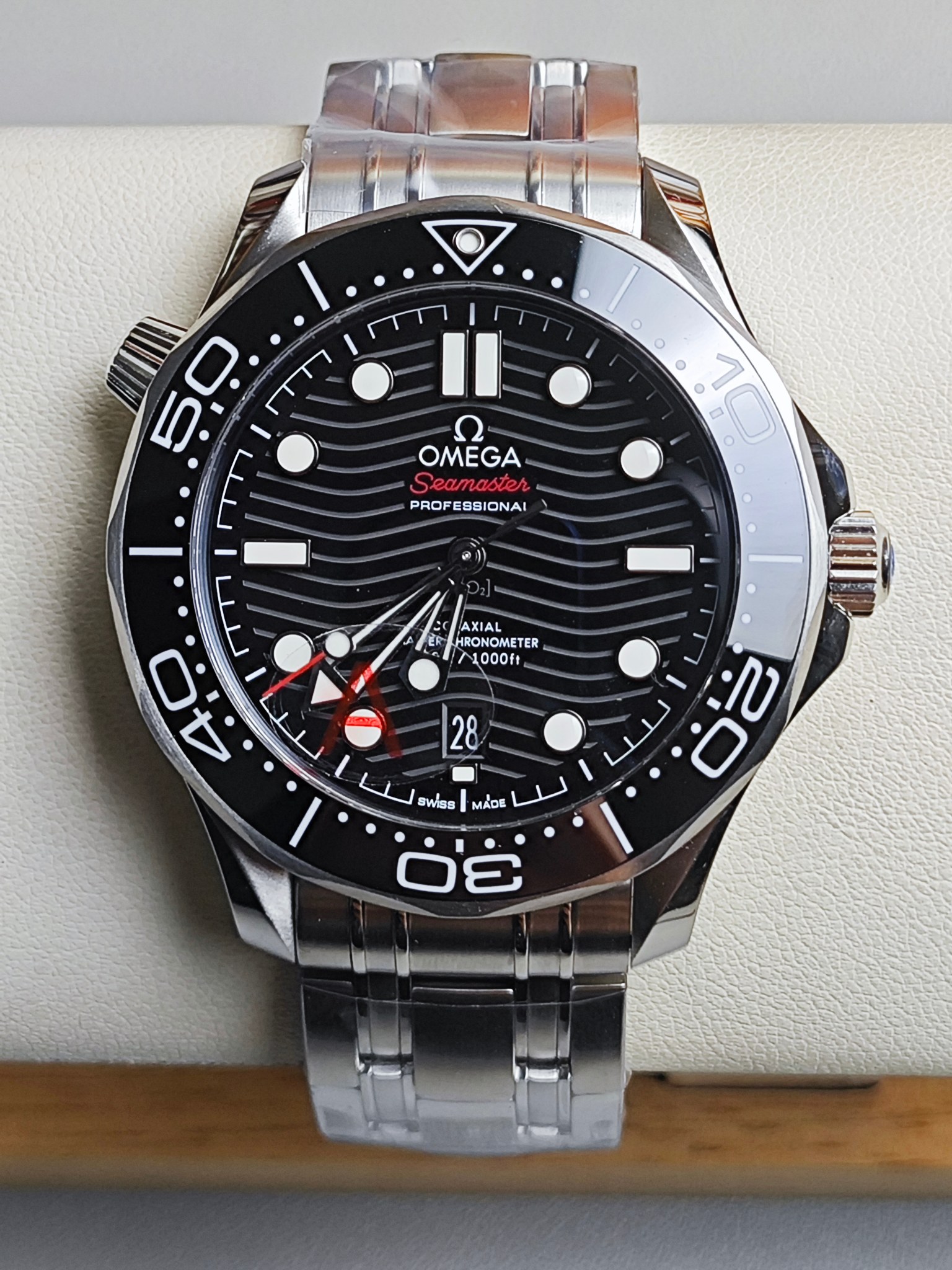 vsf-13198-da19b8ec55-a1761648620454_7360-1 VS Factory Omega Seamaster Diver 300M 42mm Black Wave Dial Black Ceramic Bezel Stainless Steel Bracelet (210.30.42.20.01.001) 1:1 Super Clone – DD8800 Movement - Image 1