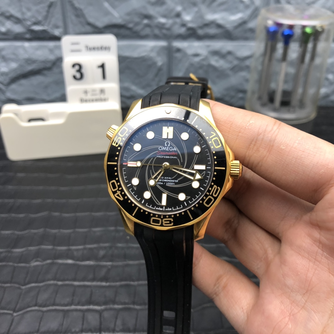 vsf-13219-2dc97995f2-i1577880833_4807_1-1 VS Factory Omega Seamaster Diver 300M 42mm James Bond 50th Anniversary 18K Yellow Gold (210.62.42.20.01.001) 1:1 Super Clone – Dandong DD8807 Movement - Image 1
