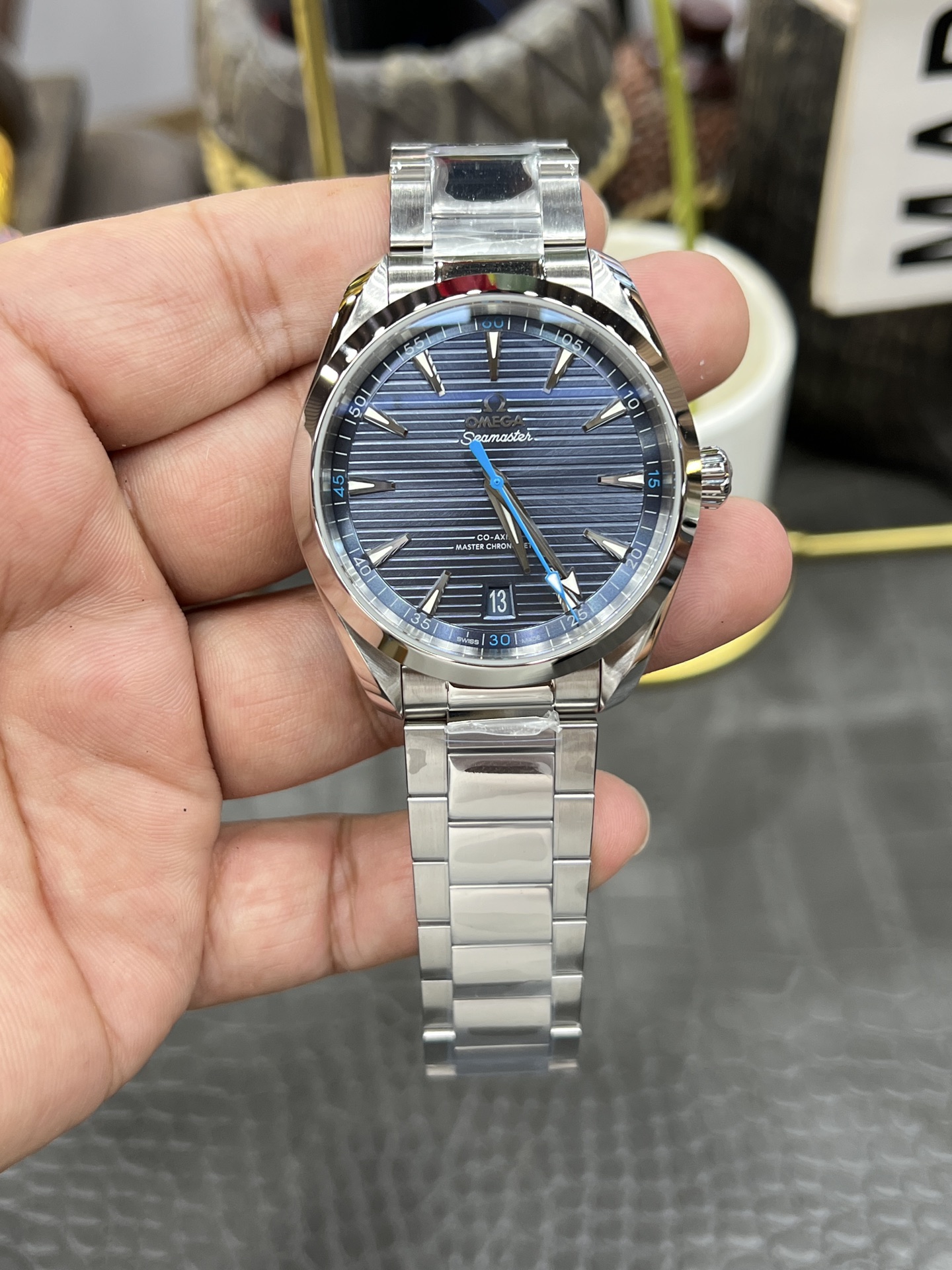 vsf-13450-c4b8f2709f-i1752065605419_7475_0_0-1 VS Factory Omega Seamaster Aqua Terra 150M 41mm Grey Dial Blue Hands (220.10.41.21.06.001) 1:1 Super Clone – DD8900 Movement - Image 1